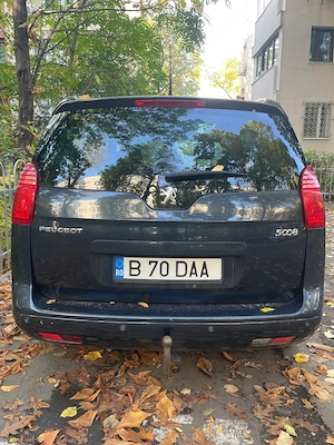 Peugeot 5008 - imagine 2