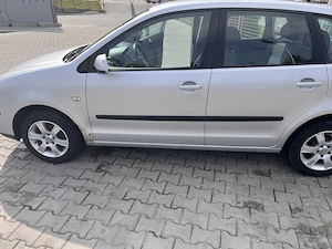 Volkswagen Polo 1,2 benzină  - imagine 9