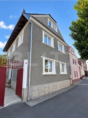 Casă de vânzare, 148.90 mp, zona Nord-Est - Prejmer