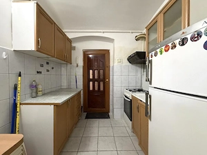 Apartament cu 1 camera, 33mp utili, demisol inalt- Zona Balcescu  - imagine 5