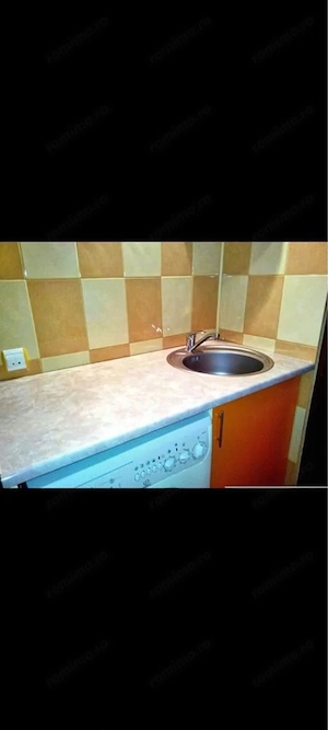 Garsoniera mobilata utilata,zona Coresi - imagine 5