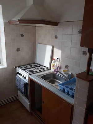 Închiriez apartament 3 camere. - imagine 8