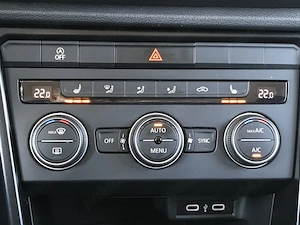 Volkswagen T-Roc - imagine 16