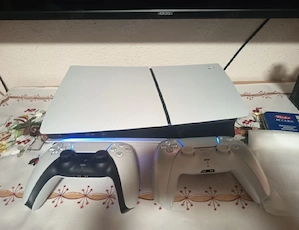 PlayStation 5 Slim Edition 
