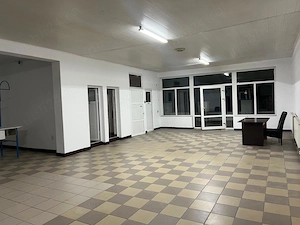 Vand casa in Targu Jiu cu 3 spatii comerciale,casa de locuitcu 4 camere ,beci tip crama,baie,bucatar - imagine 4