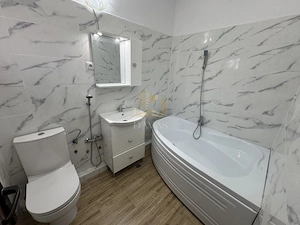 Casa individuală  de inchirat 4 camere decomandat | 4 parcări | Curte - imagine 14