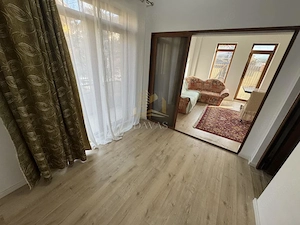 Casa individuală  de inchirat 4 camere decomandat | 4 parcări | Curte - imagine 9