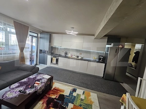 Apartament cu gradina propriesi foisor, parcare, zona Stejarului - imagine 2