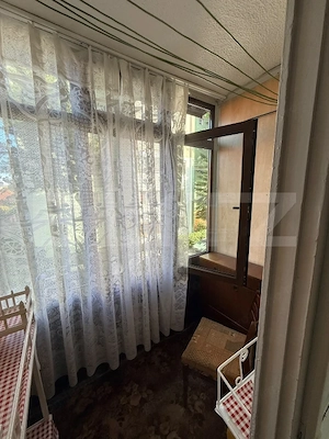 Garsonieră decomandată, 28 mp, balcon închis – Reghin - imagine 4