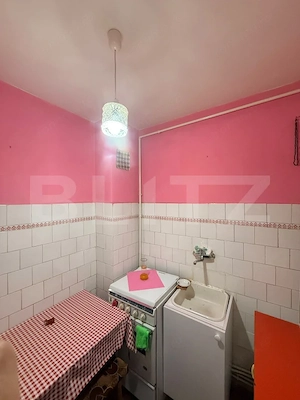 Garsonieră decomandată, 28 mp, balcon închis – Reghin - imagine 6