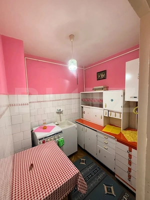 Garsonieră decomandată, 28 mp, balcon închis – Reghin - imagine 5