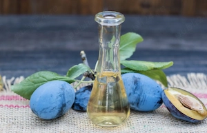 Vand palinca de prune 2026