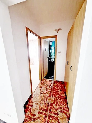 Zona Dâmbovița, în apropiere de Nora   de închiriat apartament cu două camere, cu centrală proprie. - imagine 6