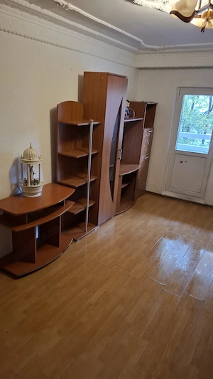 Proprietar închiriez apartament cu doua camere decomandat  - imagine 3