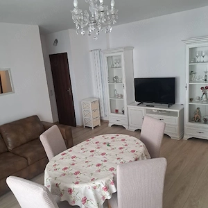 Ofer spre închiriere apartament 2 camere - 390 euro