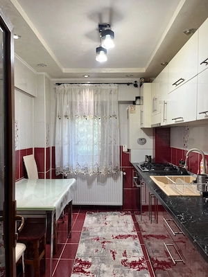 De vânzare apartament cu 2 camere decomandat etaj 2 zona gării Vaslui  - imagine 5