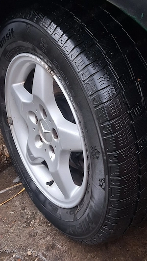 Jante de aluminiu pentru Mercedes vito anvelope de iarna în stare bună  - imagine 7