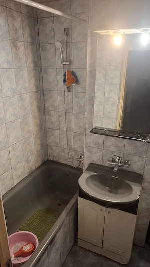 Proprietar închiriez apartament cu doua camere decomandat  - imagine 6