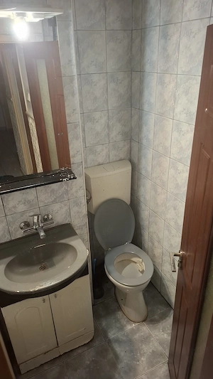 Proprietar închiriez apartament cu doua camere decomandat  - imagine 7