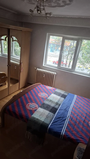 Proprietar închiriez apartament cu doua camere decomandat  - imagine 5