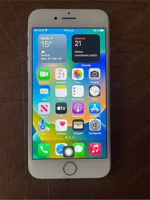 Telefon Apple iPhone 8 Withe 64gb memorie,baterie 83% .Telefonul este funcțional poți vorbi cu el es