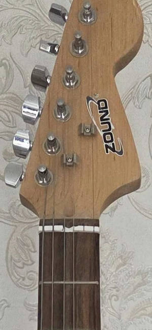 Chitară electrica și amplificator