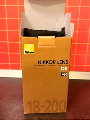 Nikon AF-S DX 18-200mm f 3.5-5.6G ED VR II, complet, în cutie