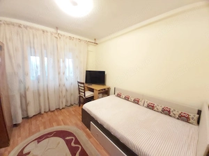 Vand apartament 3 camere decomandat   direct proprietar - imagine 2