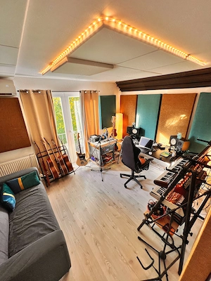 Casă tip duplex 4 camere, curte liberă 90mp în spate, parcare privată, complet mobilată și utilată - imagine 5