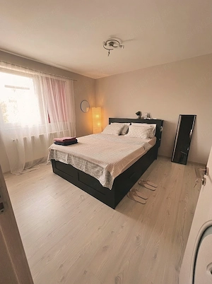Casă tip duplex 4 camere, curte liberă 90mp în spate, parcare privată, complet mobilată și utilată - imagine 4