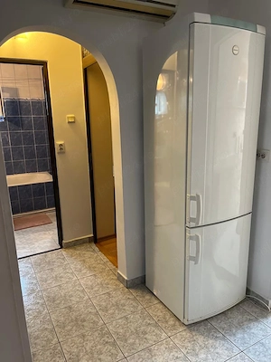 Proprietar vând apartament 2 camere decomandat, situat în Micro 17. - imagine 8