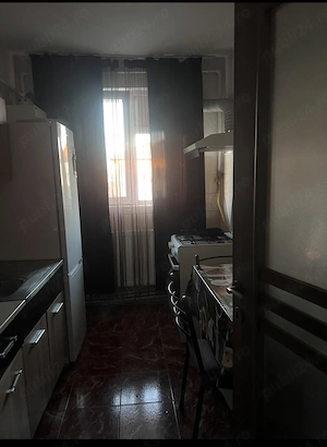 Închiriez apartament  - imagine 5