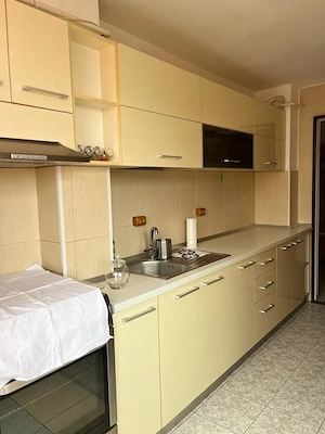 Proprietar vând apartament 2 camere decomandat, situat în Micro 17. - imagine 4