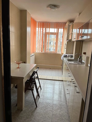 Proprietar vând apartament 2 camere decomandat, situat în Micro 17. - imagine 5