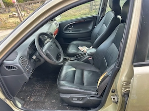 dezmembrez volvo v 40 2.0 benzina 