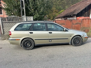 dezmembrez volvo v 40 2.0 benzina  - imagine 3