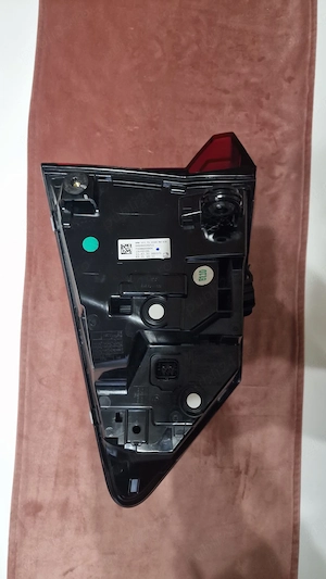 Stop Aripă Dreapta Spate BMW X1 U11 (2022 - 2026) Original OEM - Cod 9465352 - imagine 4