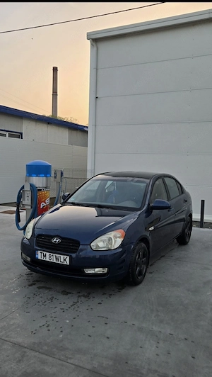  Se vinde Hyundai Accent 1.4 masina economică si eleganta 165.000km!!!!