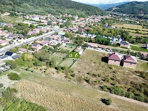 4 loturi de teren intravilan în Bujoreni pe strada Piscinei - imagine 7