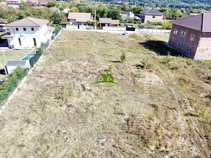 4 loturi de teren intravilan în Bujoreni pe strada Piscinei - imagine 9