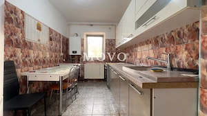 Apartament 3 camere decomandat | Parter | Zona Lipovei.
