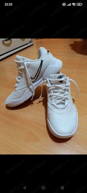 Adidași Nike baieti mărimea 36.5