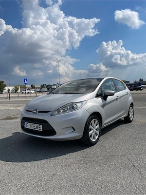 Ford Fiesta 2011 1,6 benzina  - imagine 4