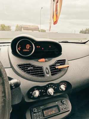 Renault Twingo 2013   Intretinut ,Economic & Foarte Bine Dotat! - imagine 3
