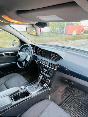Mercedes C200 Automat anul 2013 Pachet AMG - imagine 7