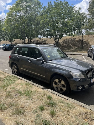 Vând autoturism Mercedes Benz 