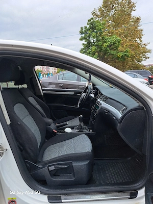 Skoda Superb an 2012 motor 2.0tdi 140hp Euro 5  - imagine 5