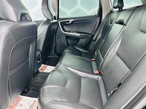 Volvo XC60 - imagine 16