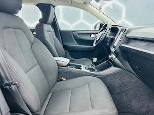 Volvo XC40 - imagine 17