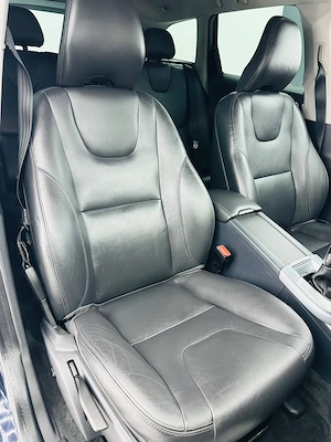 Volvo XC60 - imagine 19